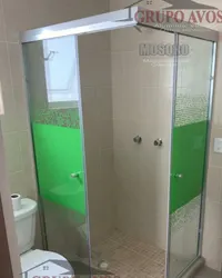 Cancel de baño de aluminio transparente con color