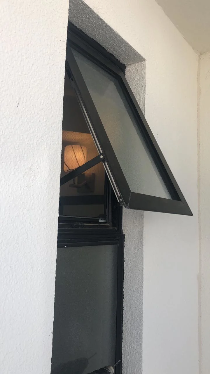 Mosquitero para ventana chica