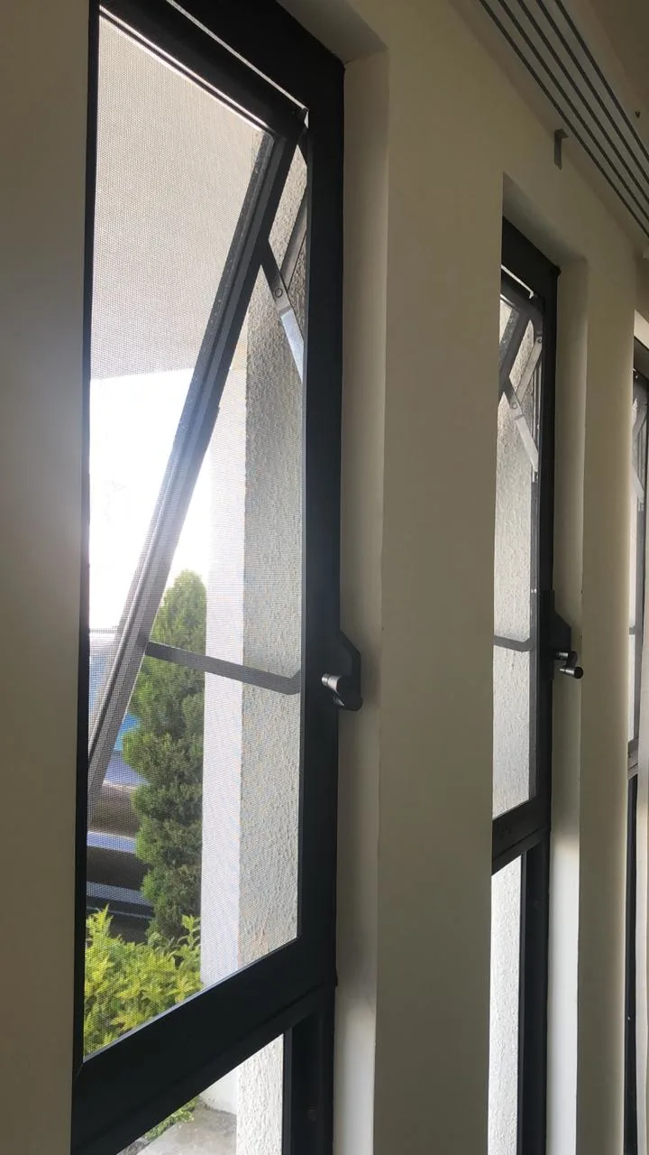 Mosquiteros para ventanas de casa